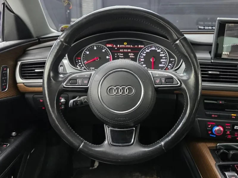 Audi A7 3.0 TDI Quattro, снимка 13 - Автомобили и джипове - 54148328