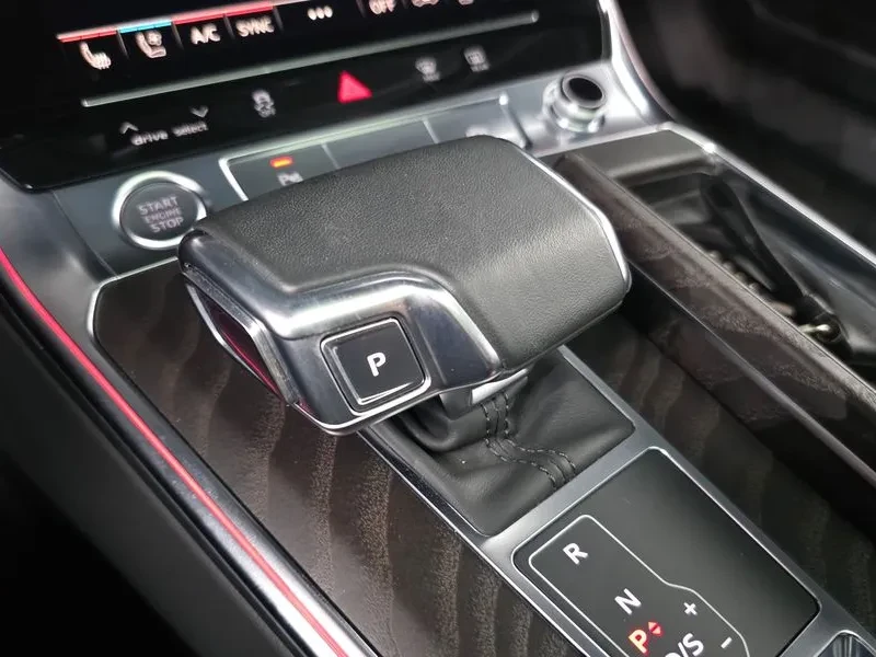 Audi A6 Quattro Premium, снимка 9 - Автомобили и джипове - 55120679
