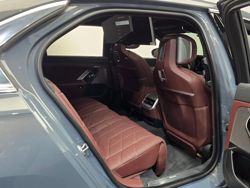 BMW 740 740I Sdrive Design Pure Excellence, снимка 11 - Автомобили и джипове - 55964006