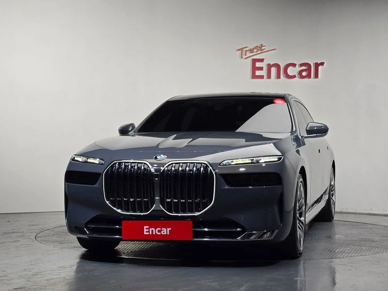 BMW 740 740I Sdrive Design Pure Excellence, снимка 3 - Автомобили и джипове - 55964006