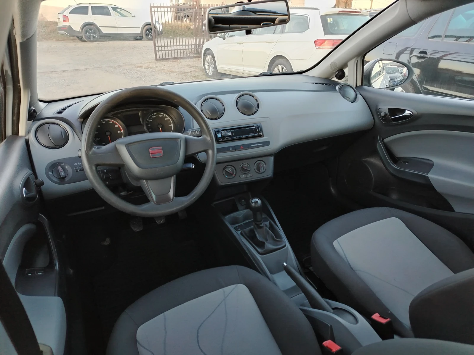 Seat Ibiza 1.2 BENZIN | Mobile.bg — изображение 12