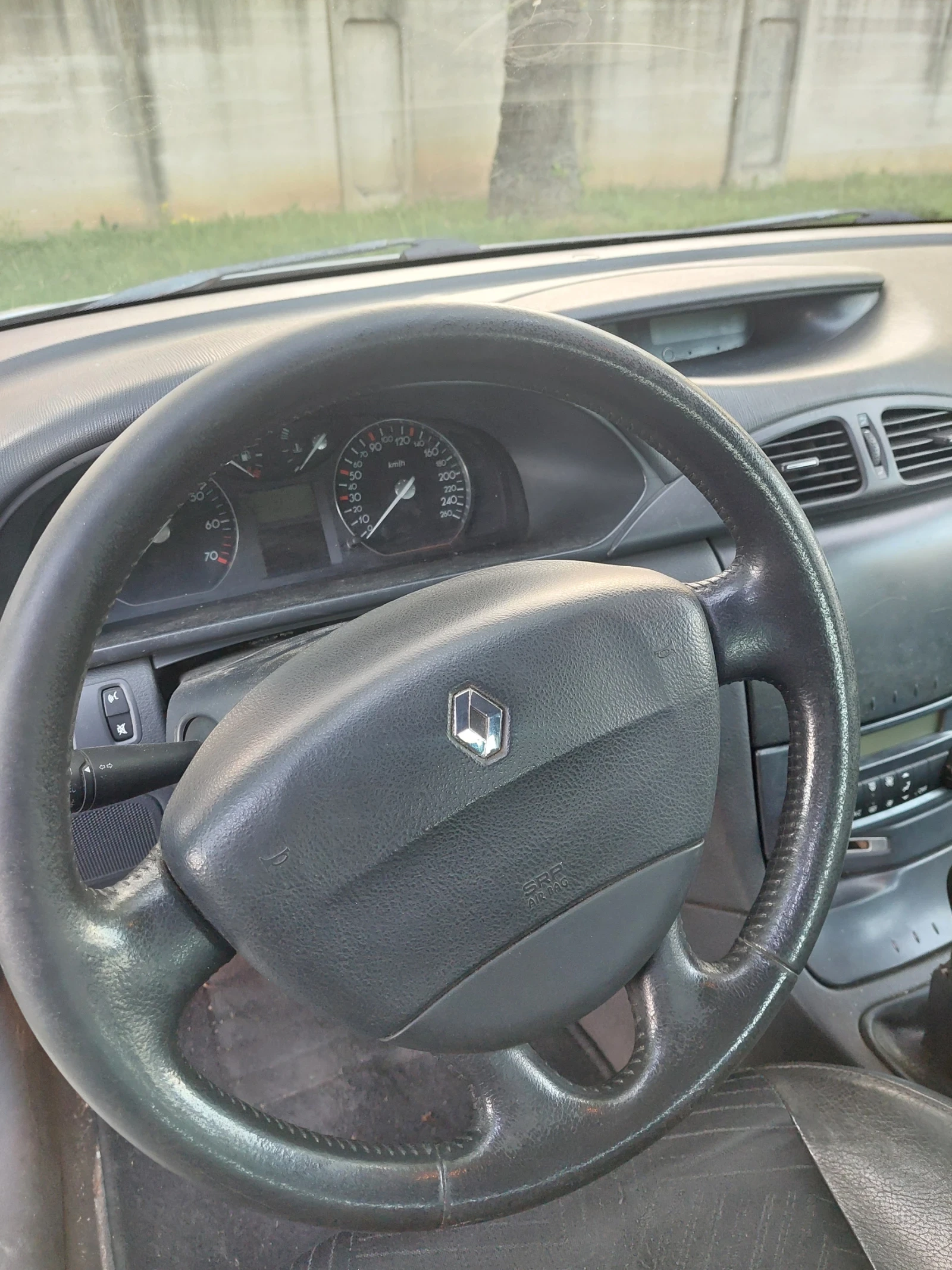 Renault Laguna  - изображение 10