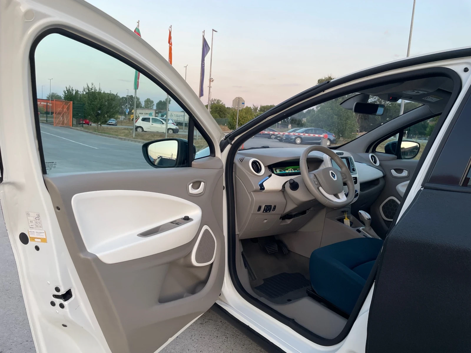 Renault Zoe Life Germany 22kw - изображение 9