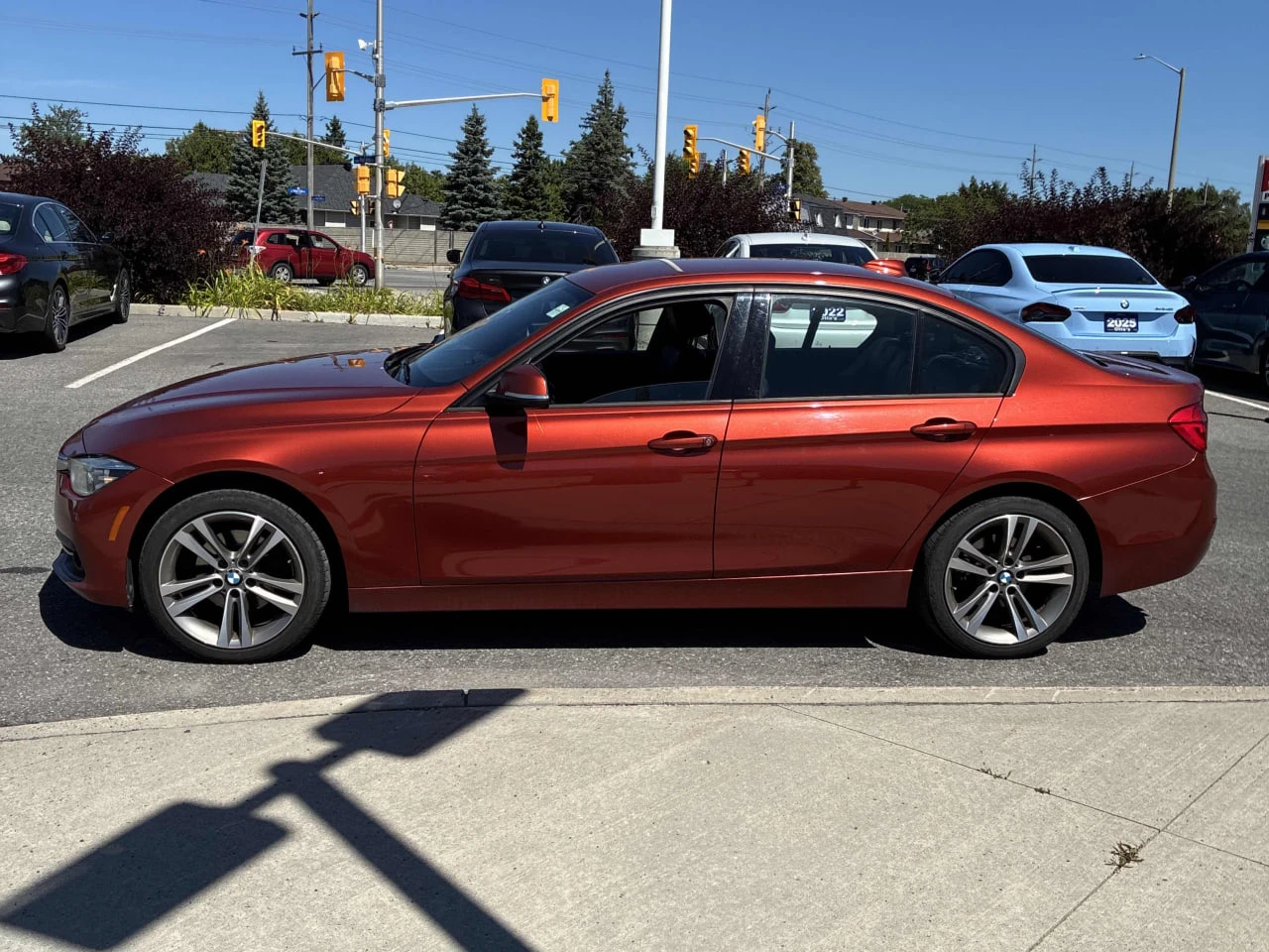 BMW 330 * CARFAX * ЦЕНА ДО БГ! - изображение 4