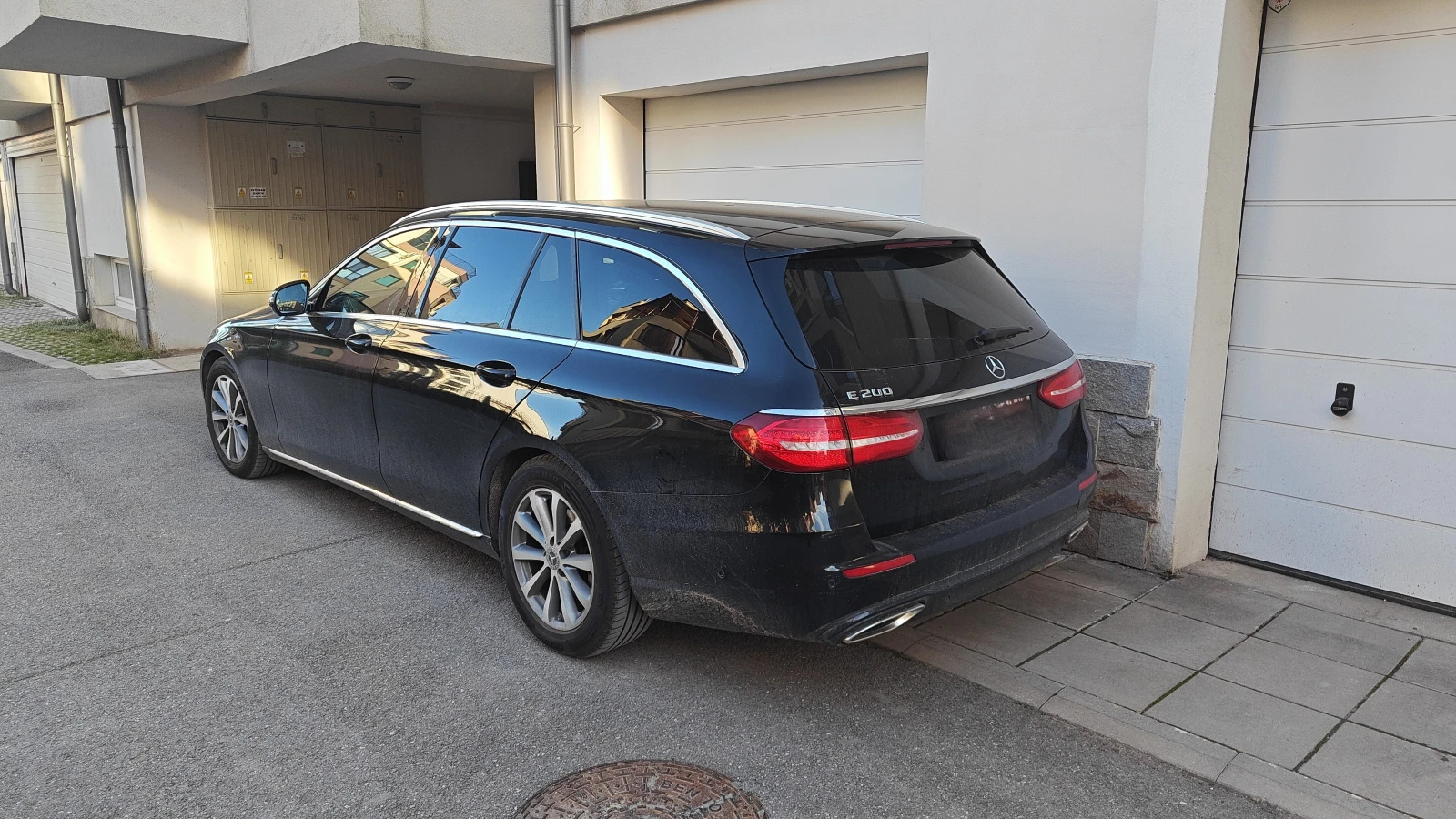 Mercedes-Benz E 200 T-model, снимка 2 - Автомобили и джипове - 52244194