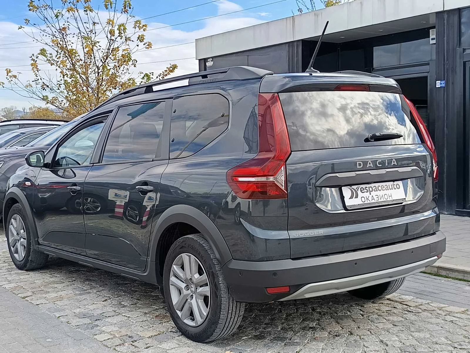 Dacia Jogger 1.0/ 100к.с. бензин/газ/ 6+ 1м. - изображение 6