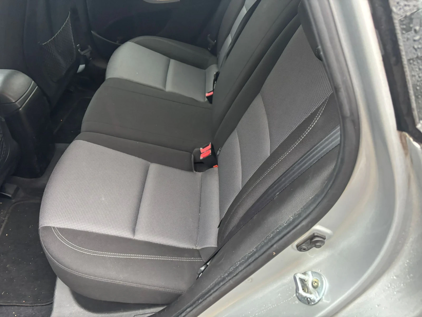 Hyundai I30 КАТО НОВ - изображение 6