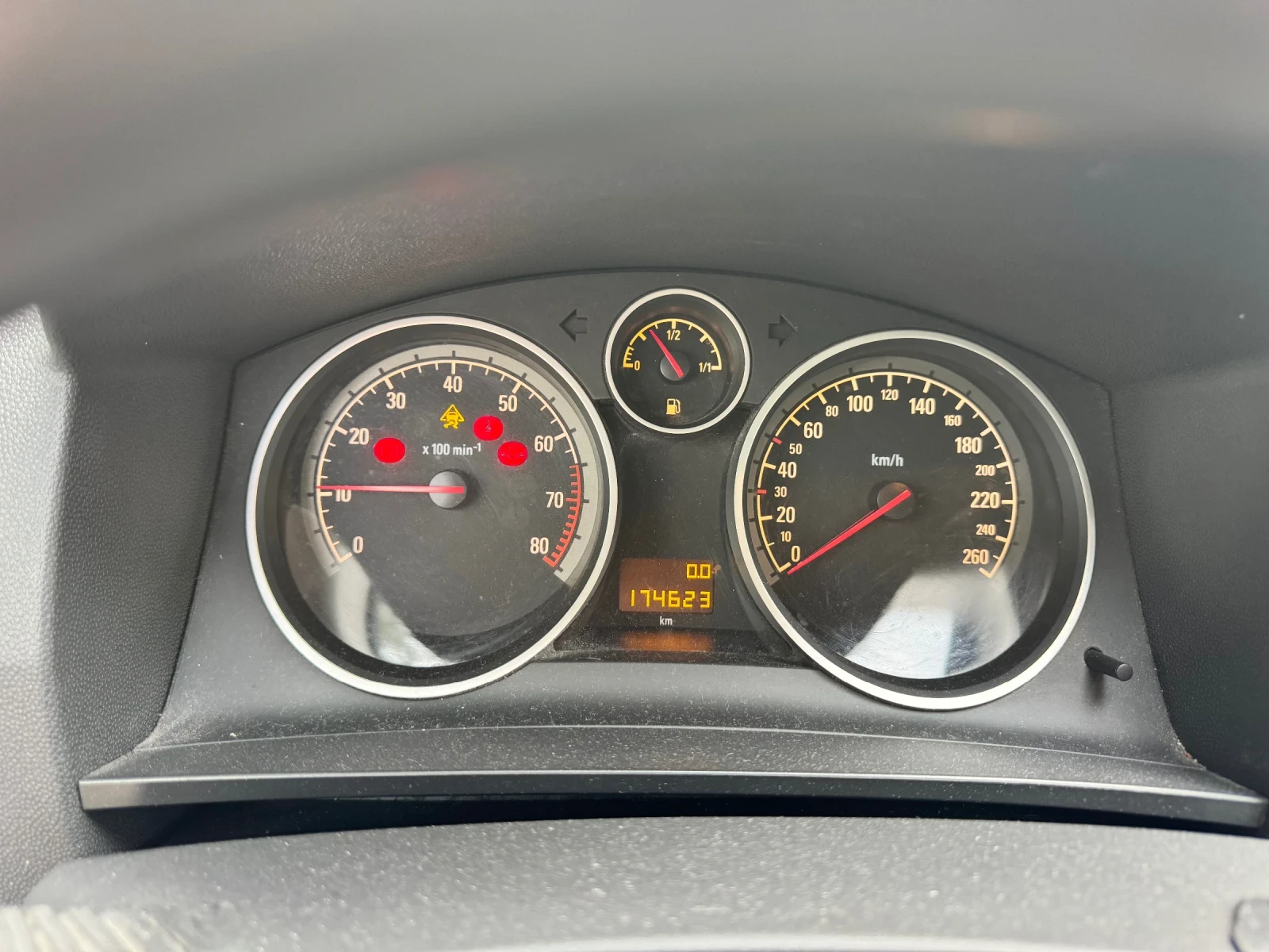 Opel Zafira | Mobile.bg � ����������� 11