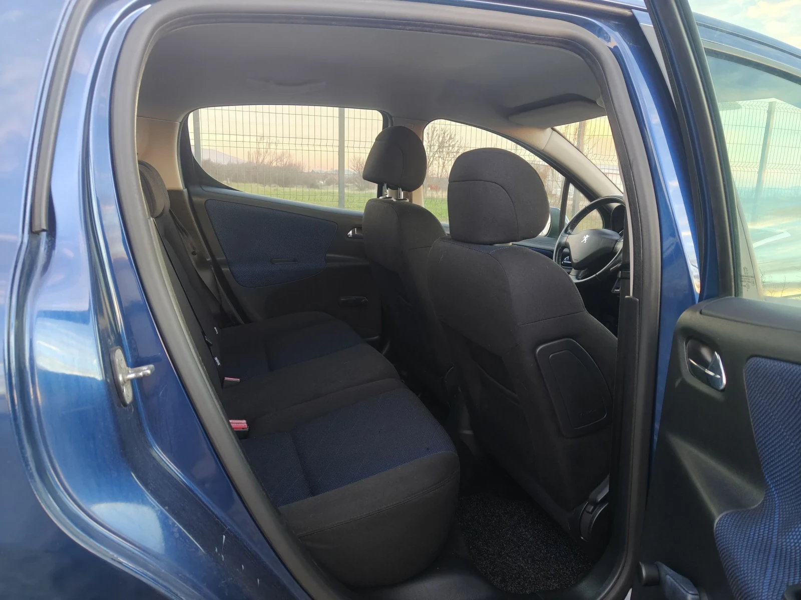 Peugeot 207 1.4 i 90 | Mobile.bg � ����������� 13