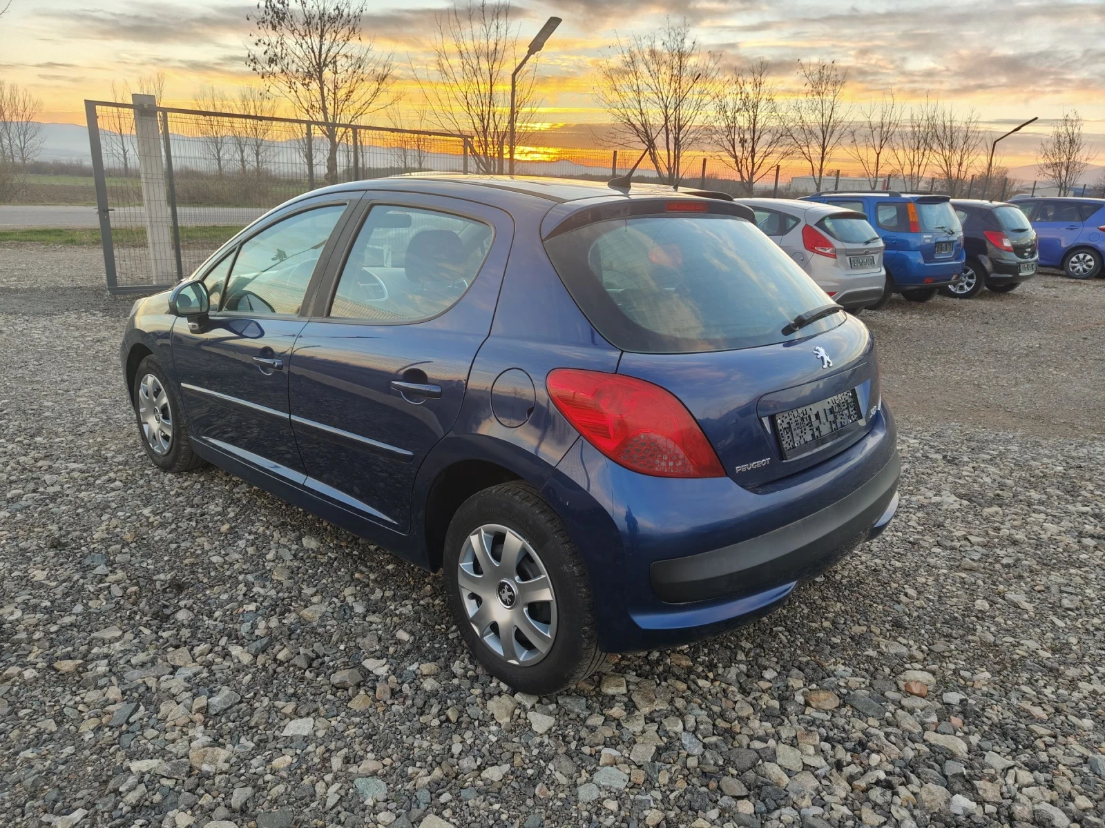 Peugeot 207 1.4 i 90 | Mobile.bg � ����������� 4