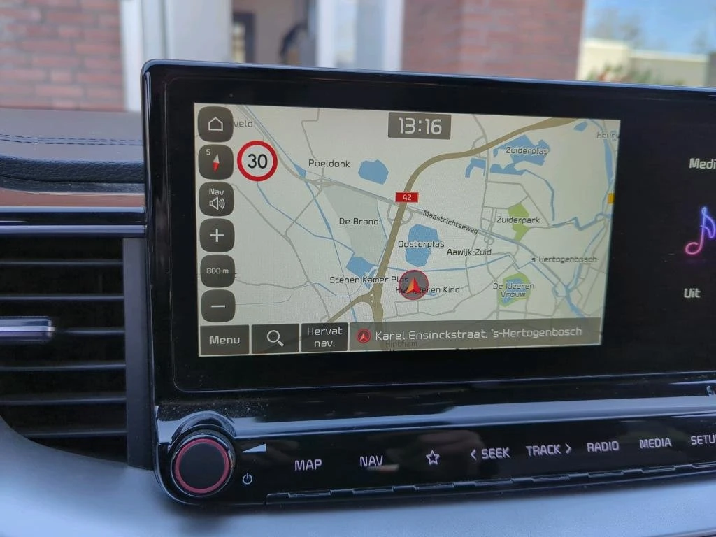 Kia Ceed SW 1.5 GDI GT Line , снимка 12 - Автомобили и джипове - 54190183