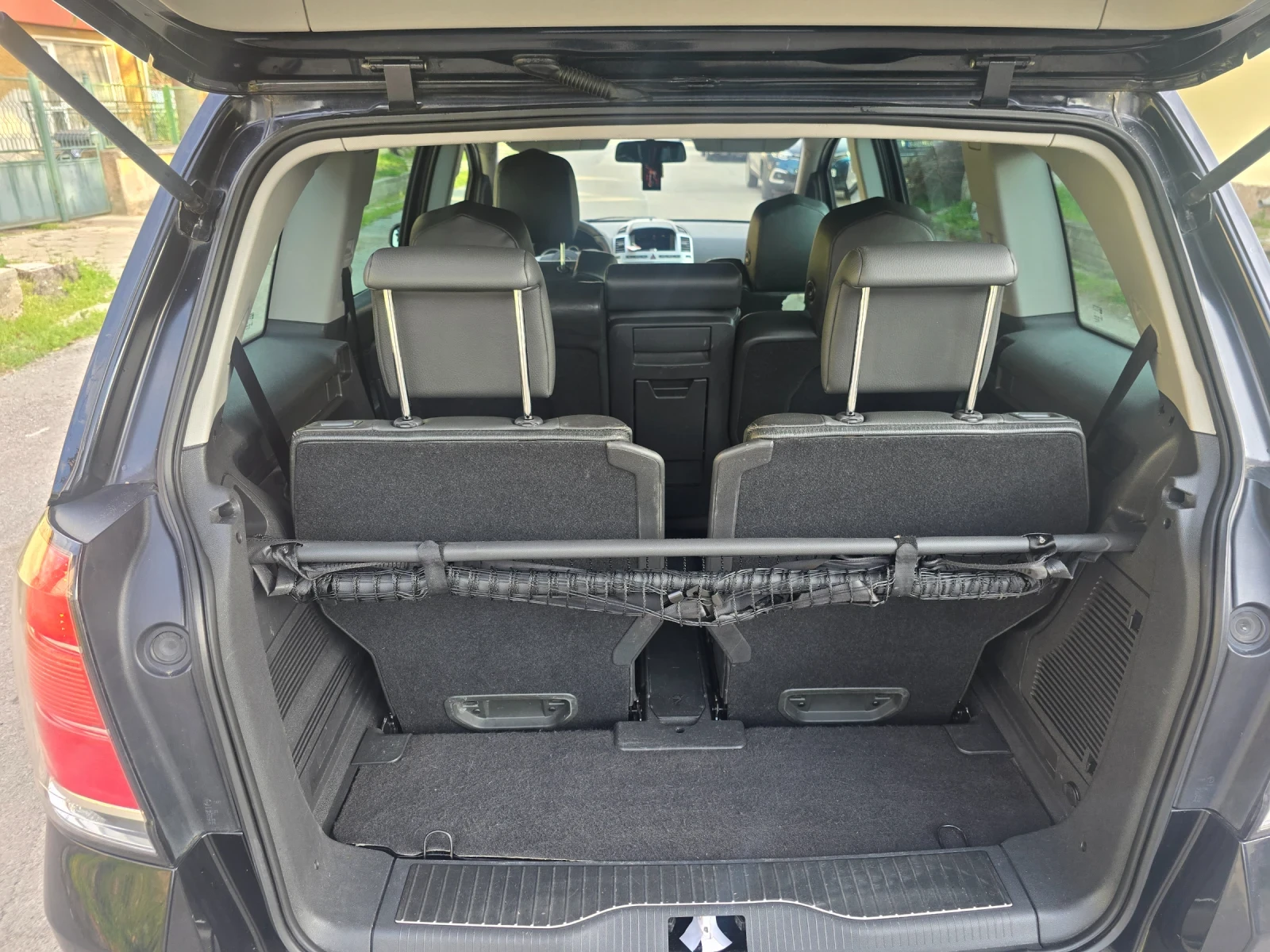 Opel Zafira 2.0TURBO OPC Холандия , снимка 12 - Автомобили и джипове - 54219674