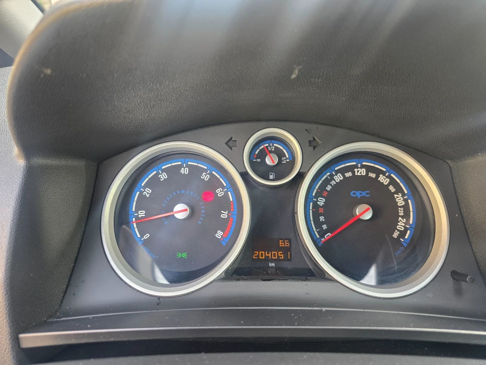 Opel Zafira 2.0TURBO OPC Холандия , снимка 14 - Автомобили и джипове - 54219674