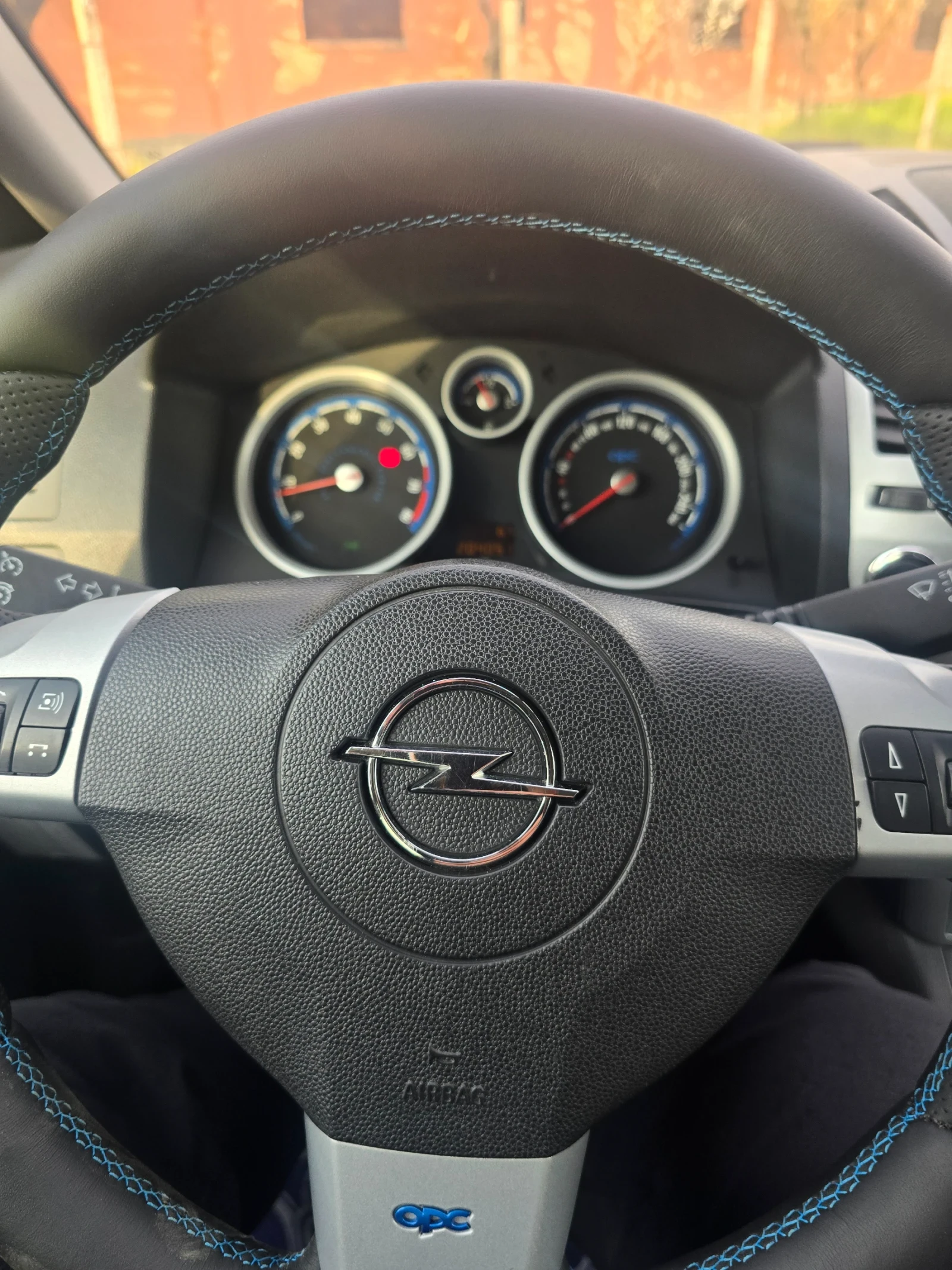 Opel Zafira 2.0TURBO OPC Холандия , снимка 15 - Автомобили и джипове - 54219674