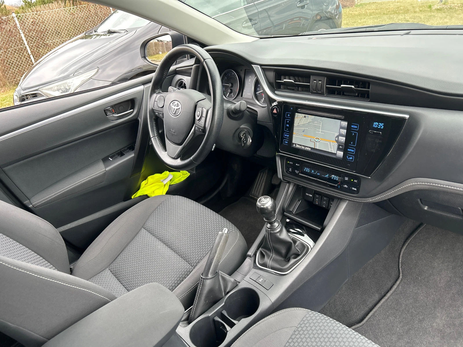 Toyota Corolla 1.6i Valvematic /Active /TREND+ / Очакван!, снимка 8 - Автомобили и джипове - 54306445