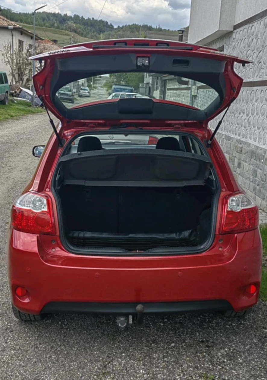 Toyota Auris 2.0 D-4D FACELIFT 126 к.с, снимка 8 - Автомобили и джипове - 54388255