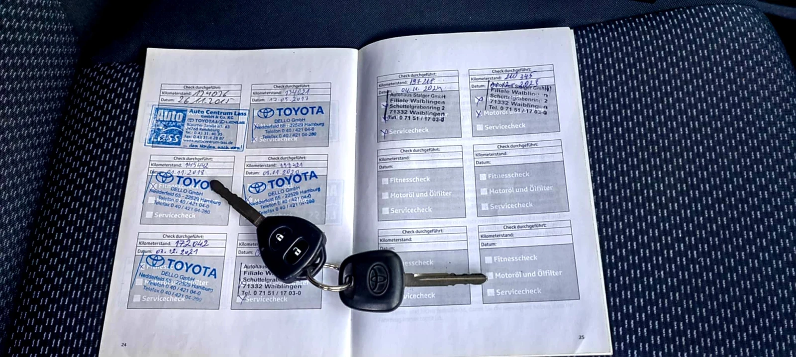 Toyota Auris 2.0 D-4D FACELIFT 126 к.с, снимка 17 - Автомобили и джипове - 54388255