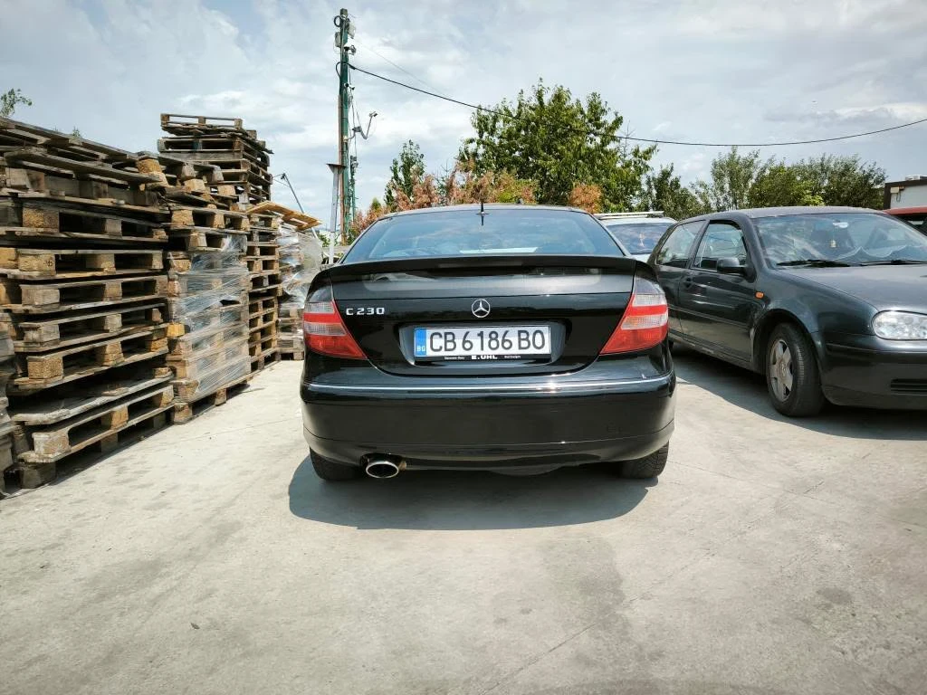 Mercedes-Benz 230, снимка 9 - Автомобили и джипове - 54442216