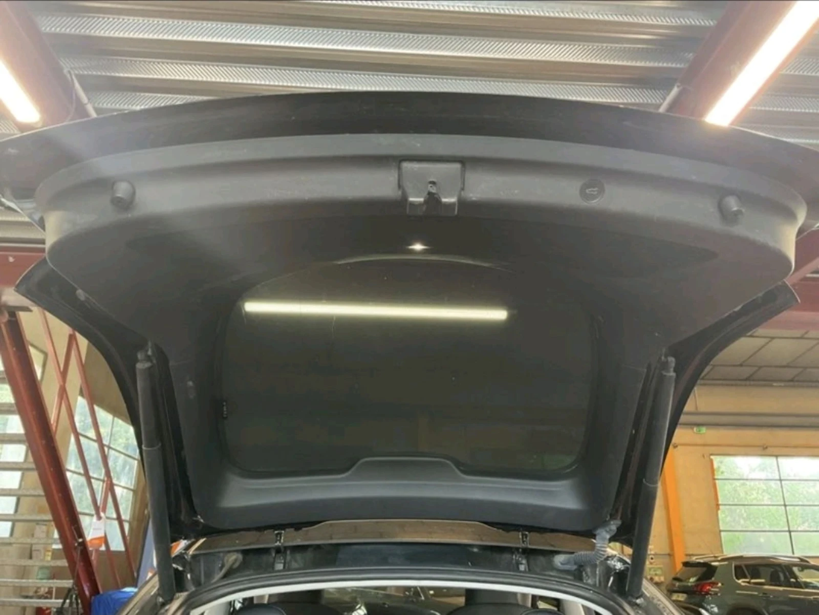 Tesla Model Y PERFORMANCE, снимка 12 - Автомобили и джипове - 54896445
