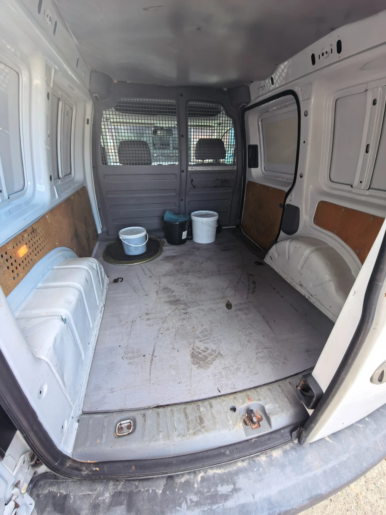VW Caddy 2.0 SDI, снимка 6 - Автомобили и джипове - 55075898
