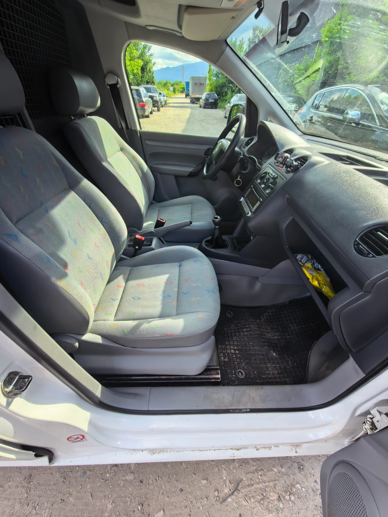VW Caddy 2.0 SDI, снимка 8 - Автомобили и джипове - 55075898