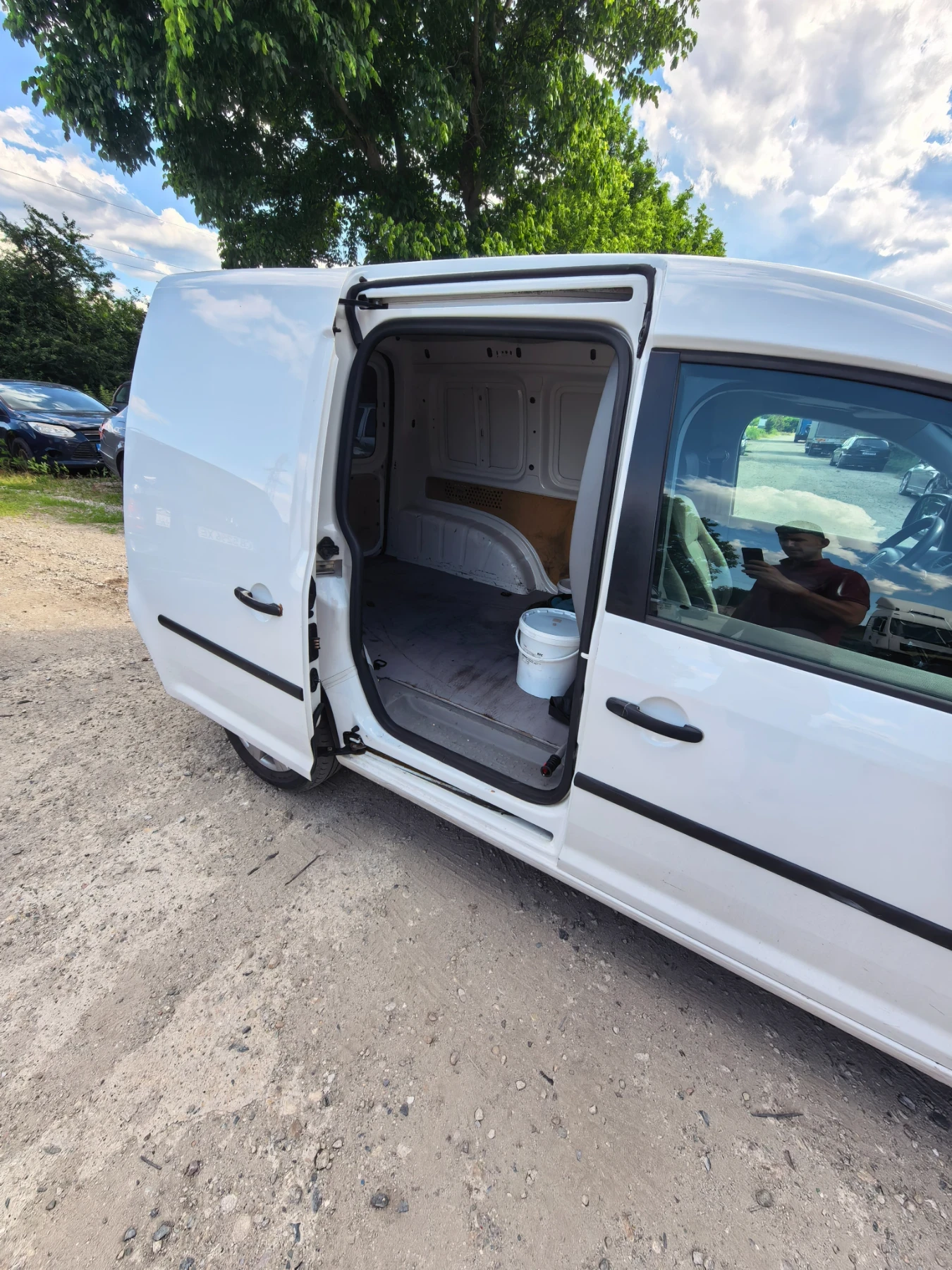 VW Caddy 2.0 SDI, снимка 7 - Автомобили и джипове - 55075898