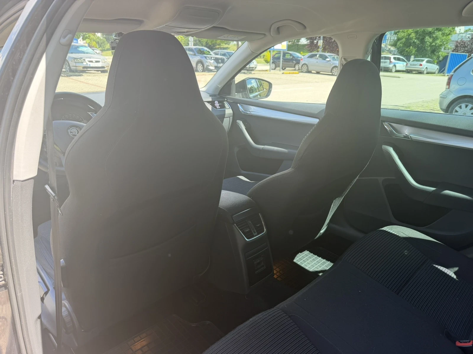 Skoda Octavia, снимка 8 - Автомобили и джипове - 55382828