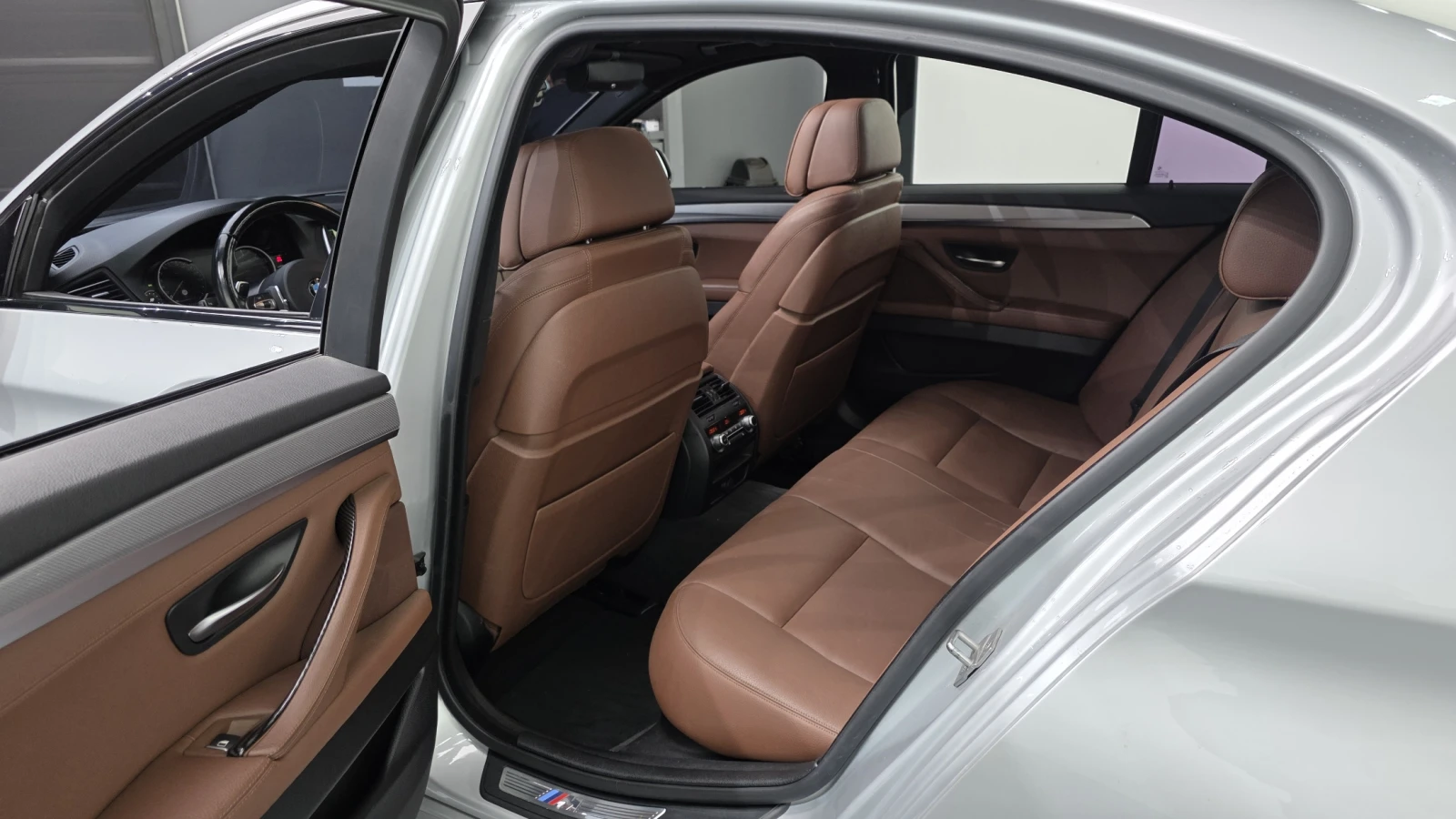 BMW 550 M550D xDrive Aerodynamic | Mobile.bg � ����������� 16