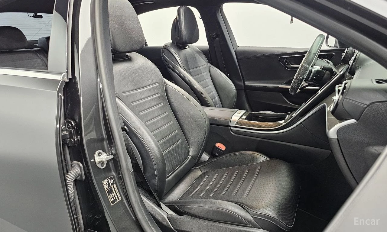 Mercedes-Benz C 300 AMG* LINE* ОБДУХВАНЕ* ДИСТРОНИК* ХЕДЪП* 360КАМЕРА*, снимка 14 - Автомобили и джипове - 55527906