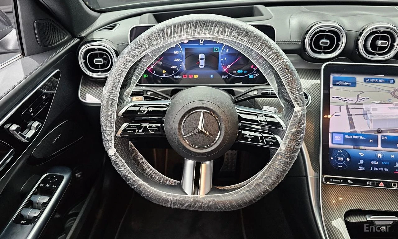 Mercedes-Benz C 300 AMG* LINE* ОБДУХВАНЕ* ДИСТРОНИК* ХЕДЪП* 360КАМЕРА*, снимка 10 - Автомобили и джипове - 55527906