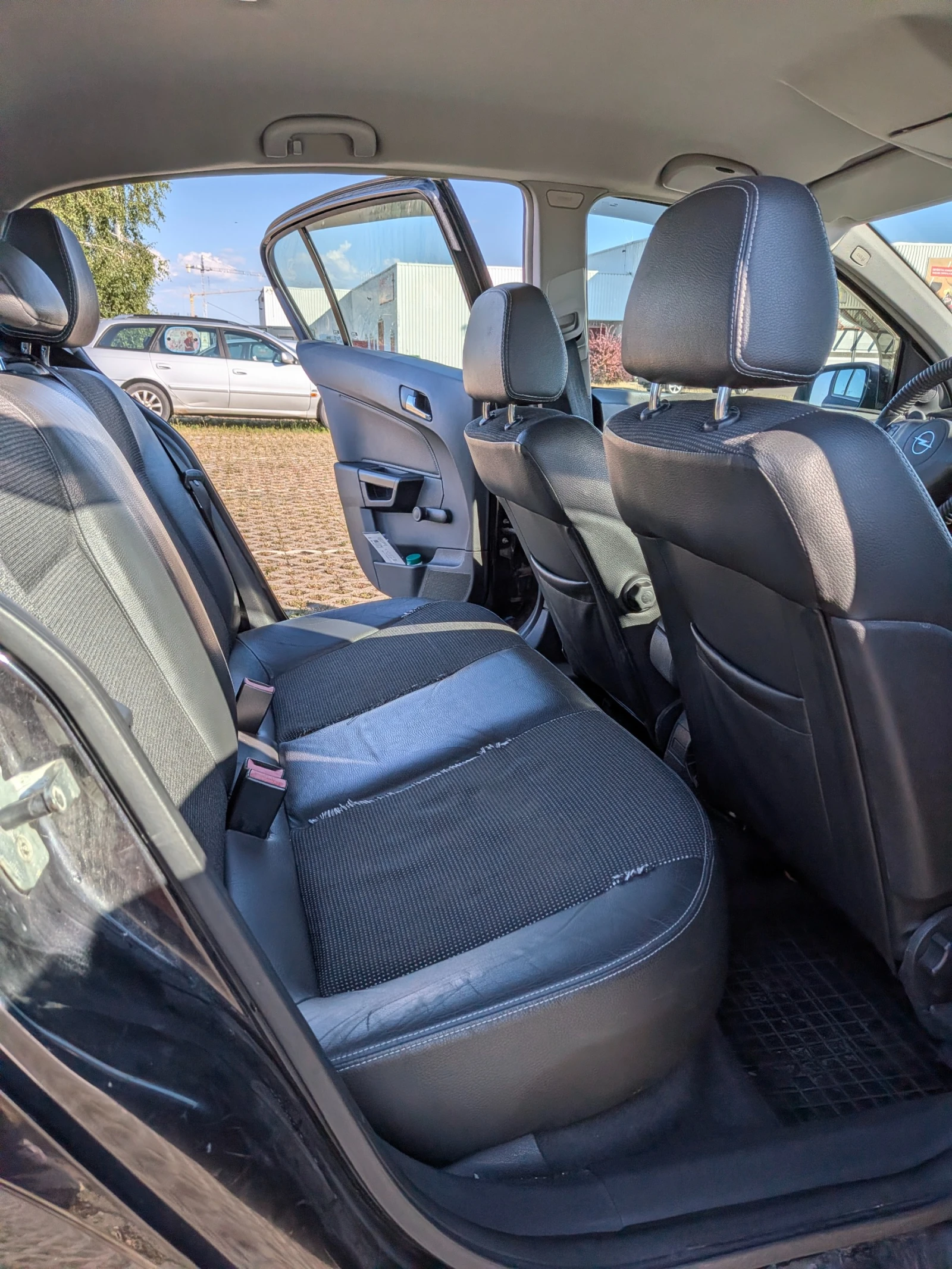 Opel Astra, снимка 12 - Автомобили и джипове - 55538612