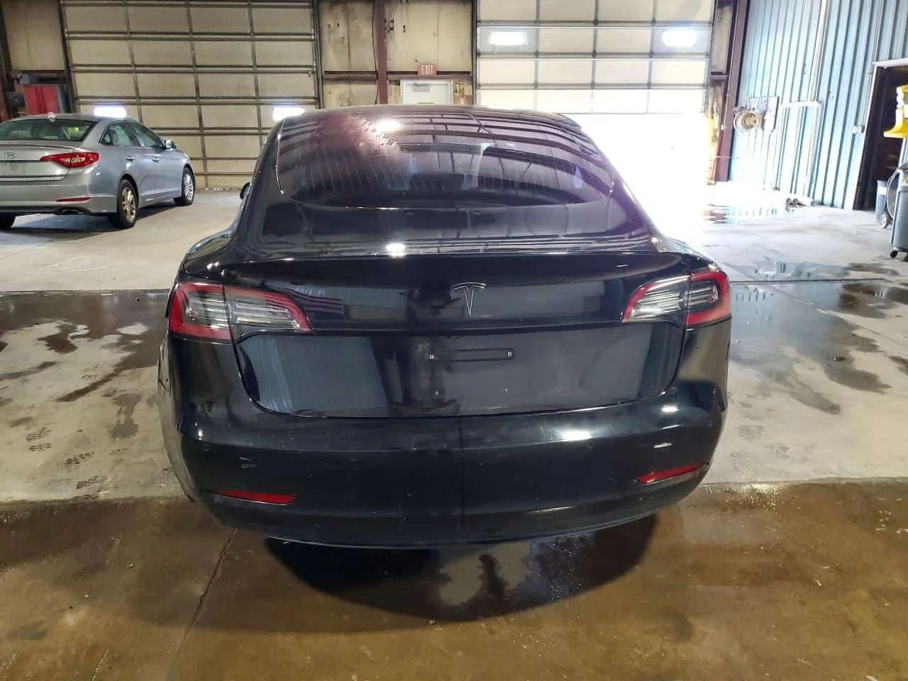 Tesla Model 3 * CARFAX * БЕЗ ПЪРВОНАЧАЛНА ВНОСКА, снимка 6 - Автомобили и джипове - 56254561