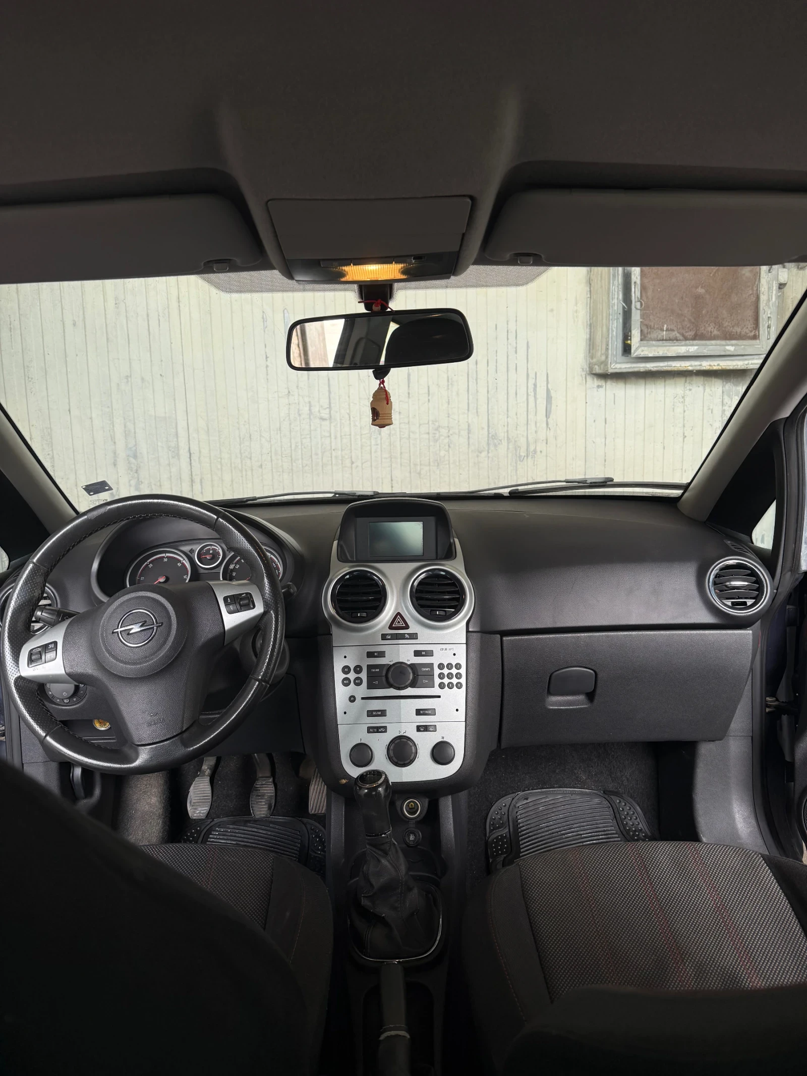 Opel Corsa, снимка 8 - Автомобили и джипове - 56316549