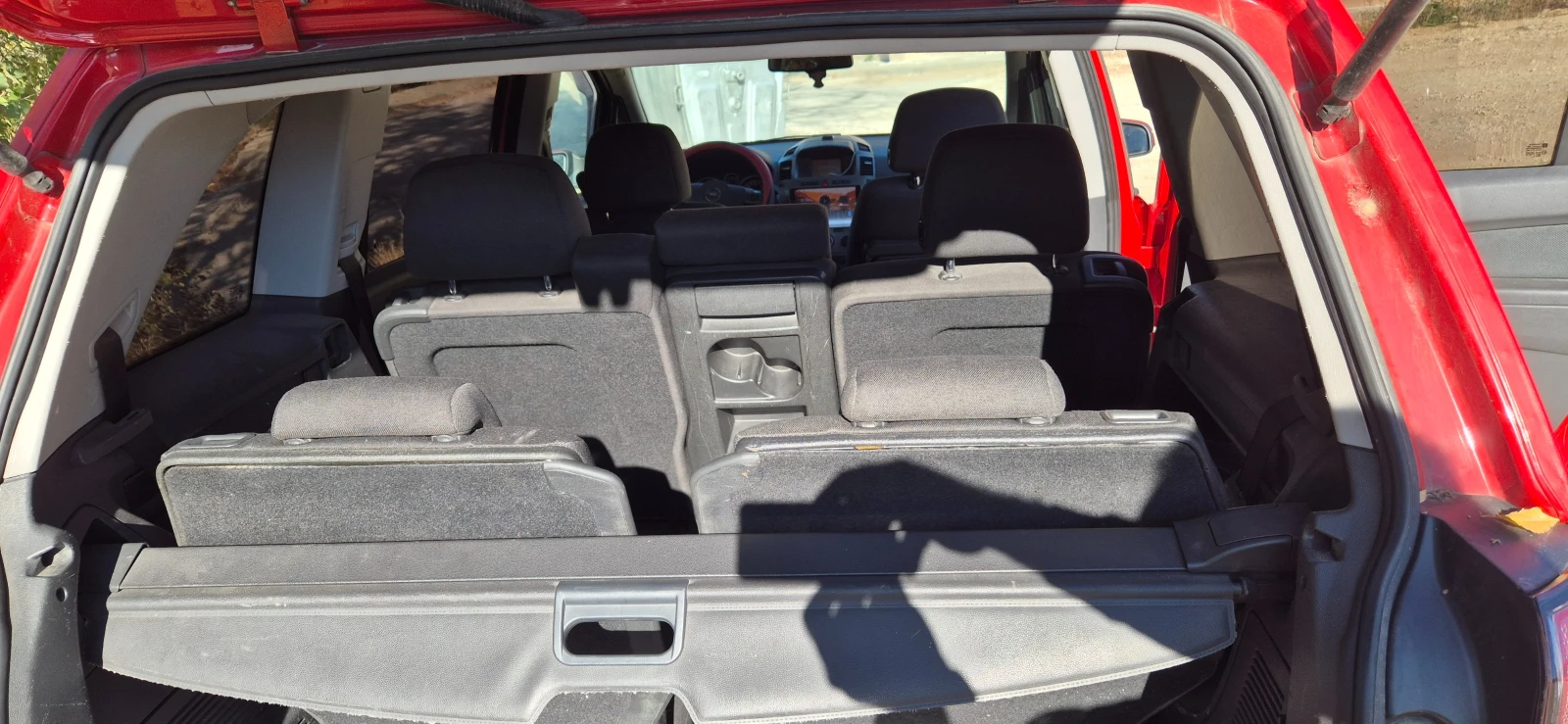 Opel Zafira 1.9CDti, снимка 9 - Автомобили и джипове - 56650666