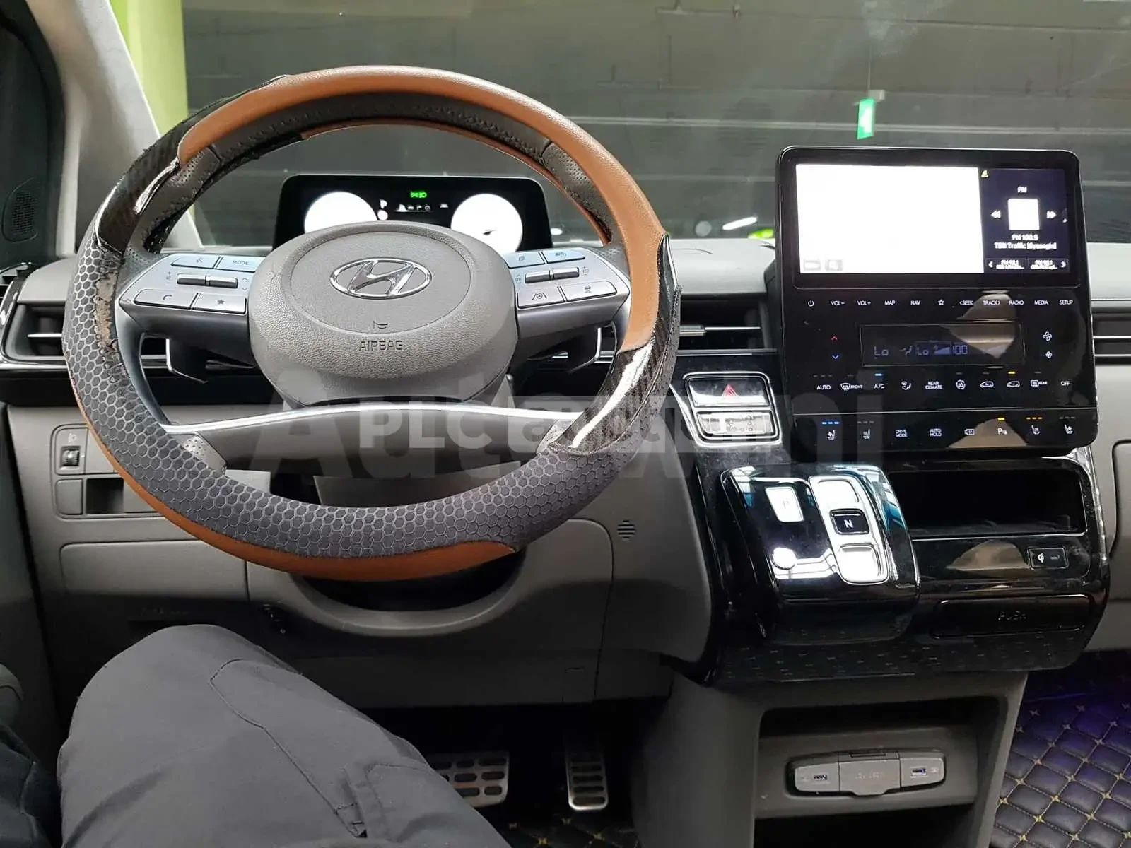 Hyundai Staria LOUNGE * FIRST-CLASS* ������ ���� | Mobile.bg � ����������� 9