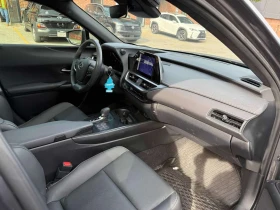 Lexus UX 300h  * CARFAX * ОПЦИЯ ЗА ФИНАНСИРАНЕ, снимка 9