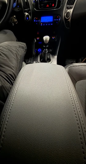 Hyundai IX35 1, 7 CRDi - 8121 € / 15883.30 лв. - 98830210 10