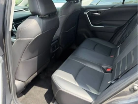 Toyota Rav4 * XLE AWD * ДИСТРОНИК * 2 КЛЮЧА * CARFAX | Auto.bg — изображение 14