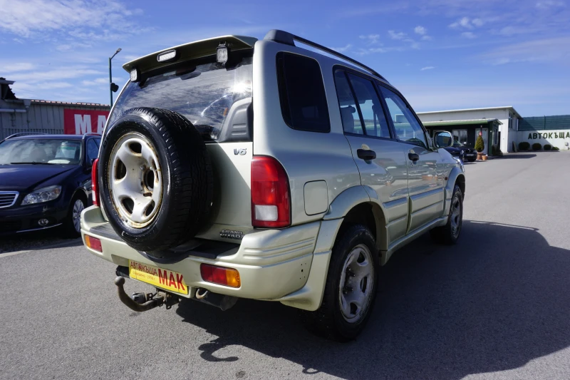 Suzuki Grand vitara 2, 5i / 4х4/лебедка, снимка 7 - Автомобили и джипове - 44874774