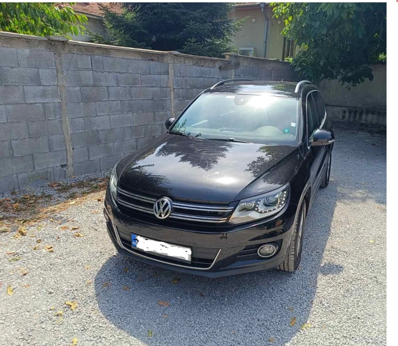 VW Tiguan 2.0 tdi, снимка 1 - Автомобили и джипове - 47009589