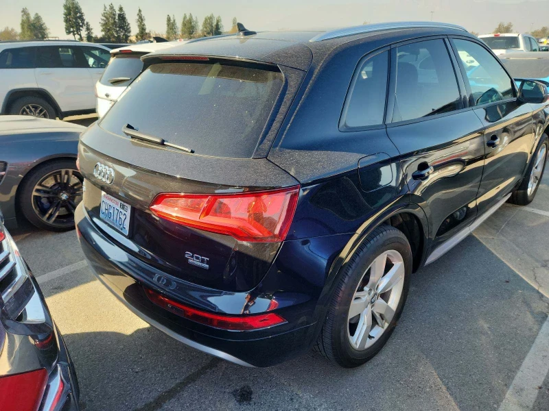 Audi Q5, снимка 2 - Автомобили и джипове - 48725703