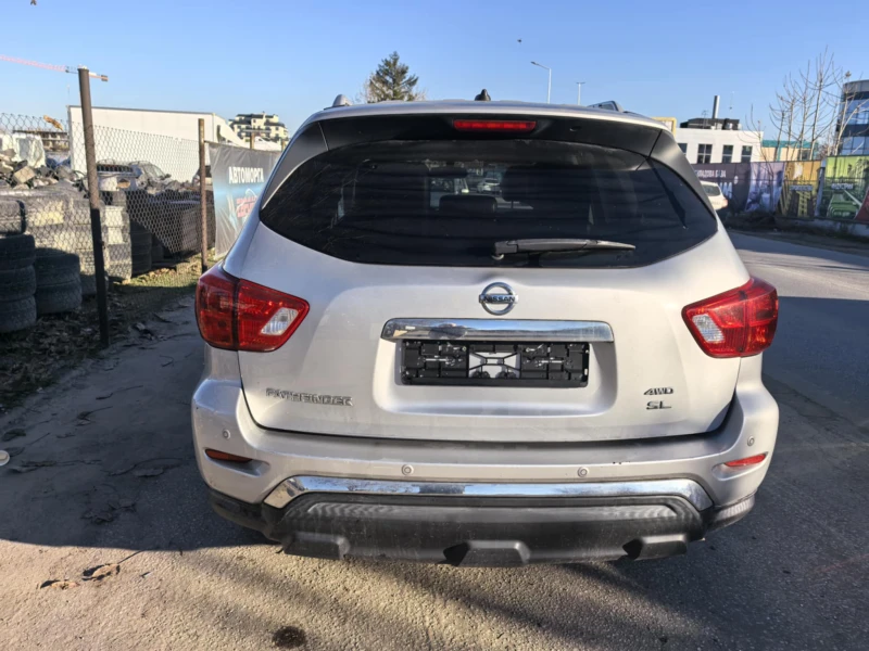 Nissan Pathfinder facelift 3.5i, снимка 2 - Автомобили и джипове - 52540330