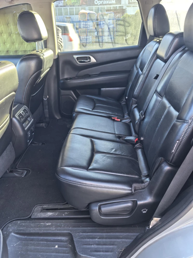 Nissan Pathfinder facelift 3.5i, снимка 15 - Автомобили и джипове - 52540330