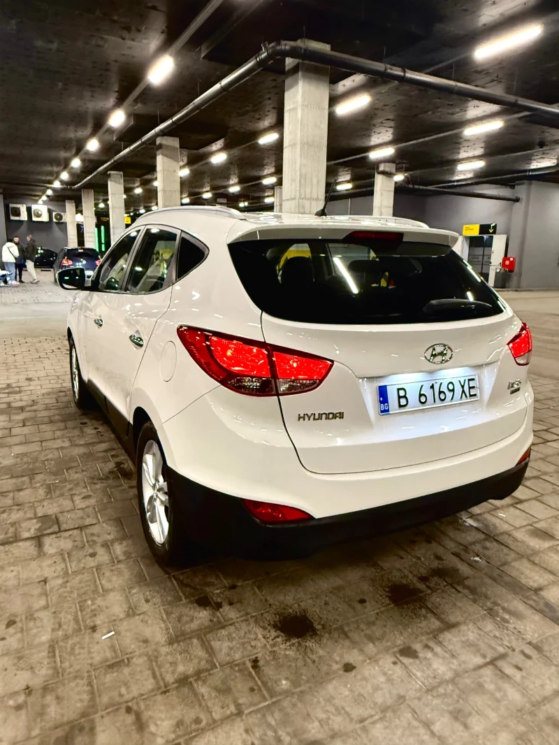 Hyundai IX35 1, 7 CRDi, снимка 3 - Автомобили и джипове - 53032826