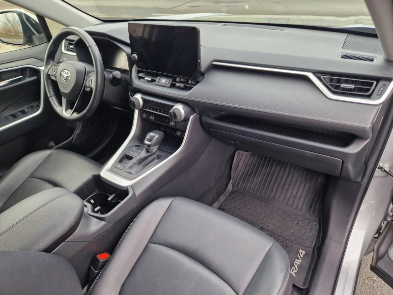 Toyota Rav4 Dynamic Business, снимка 14 - Автомобили и джипове - 53217520