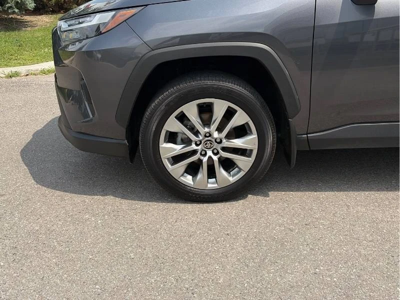 Toyota Rav4 * XLE AWD * ДИСТРОНИК * 2 КЛЮЧА * CARFAX, снимка 8 - Автомобили и джипове - 55707265