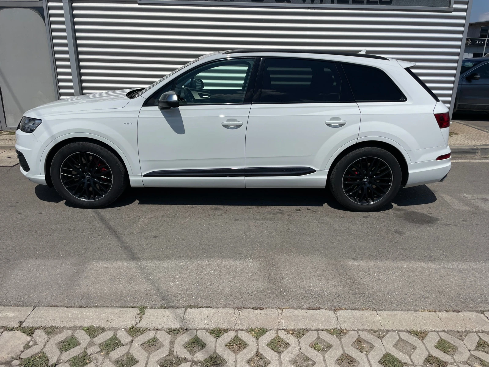 Audi SQ7 4.0 V8T+ S-line+ MATRIX+ 7места+ Кожа+ Панорама+ П - изображение 2