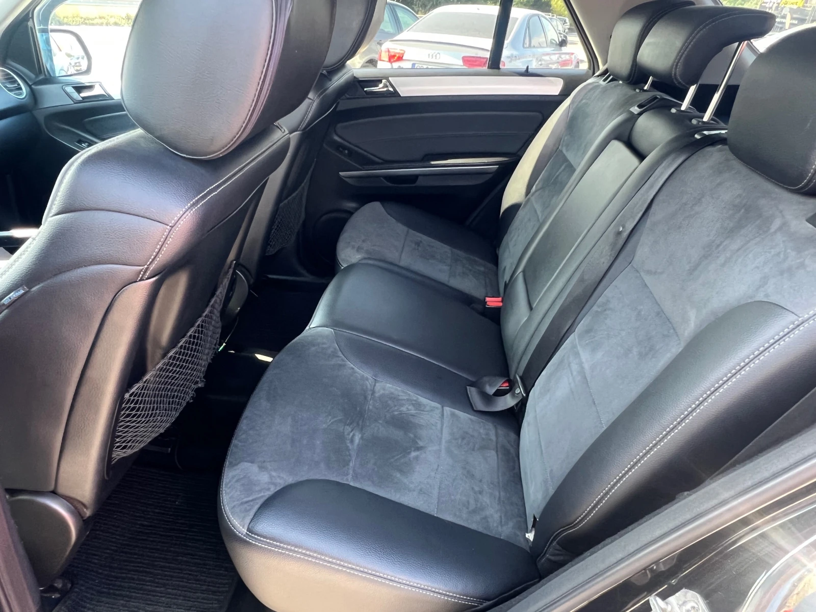 Mercedes-Benz ML 350  - изображение 8