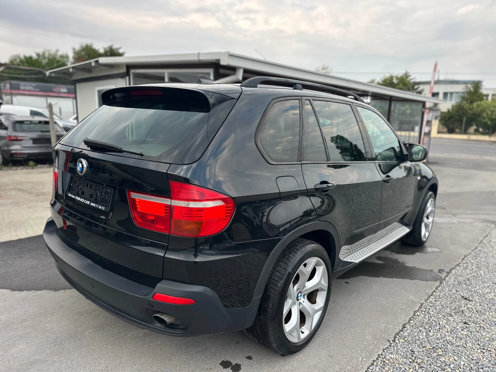 BMW X5 3.0d 235к.с SportPack - изображение 2