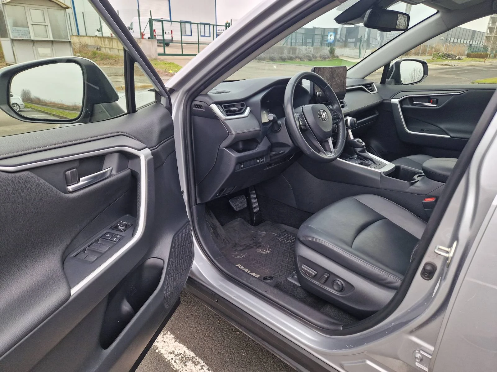 Toyota Rav4 Dynamic Business - изображение 9